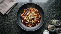 大豆ミートでコク旨に。下味5分で作る麻婆茄子（カシューナッツ仕上げ）